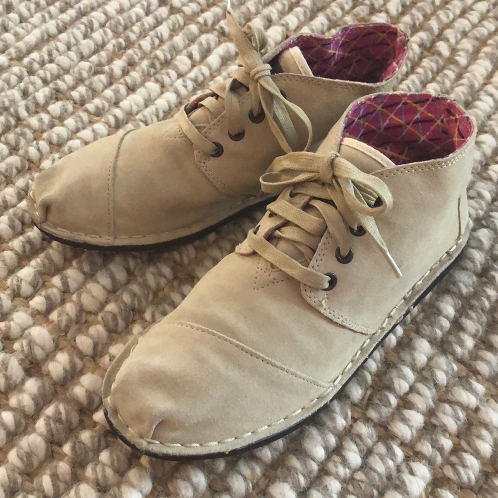 Tom’s Booties